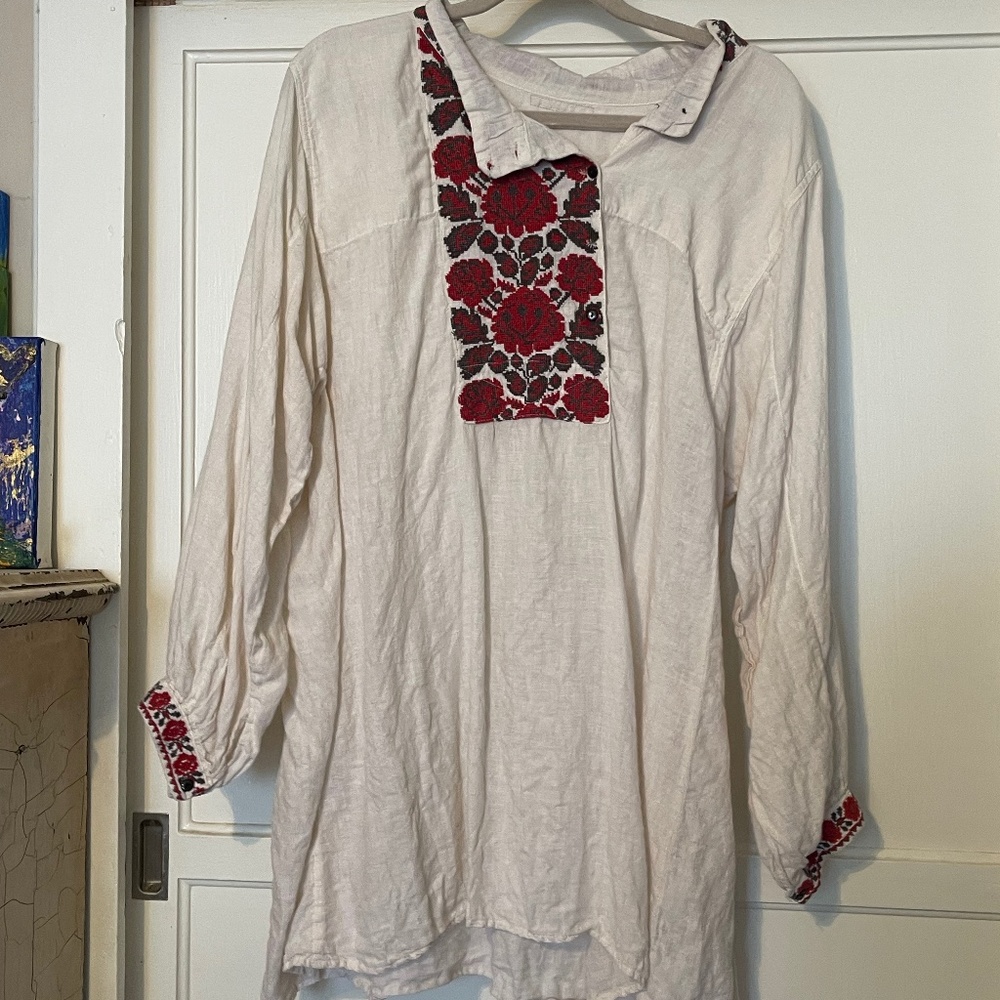 magnolia pearl linen top with embroidery